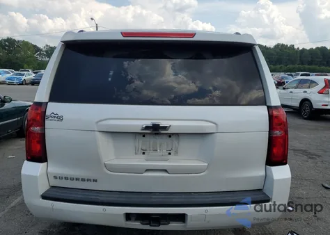 2016 Chevrolet Suburban K1500 Lt z USA, uszkodzony, nr VIN 1GNSKHKC2GR341146